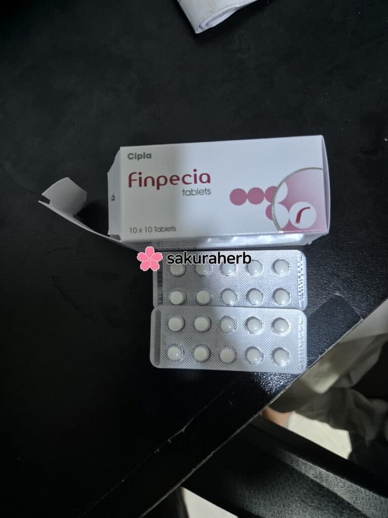 탈모완화 약 잘 먹고 있습니다!
