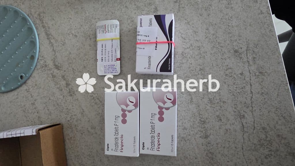 후기 - 핀페시아 300정 + 미녹시딜 5 300정 (피나스테리드 Finasteride 1mg + 미녹시딜 Minoxidil 5mg)