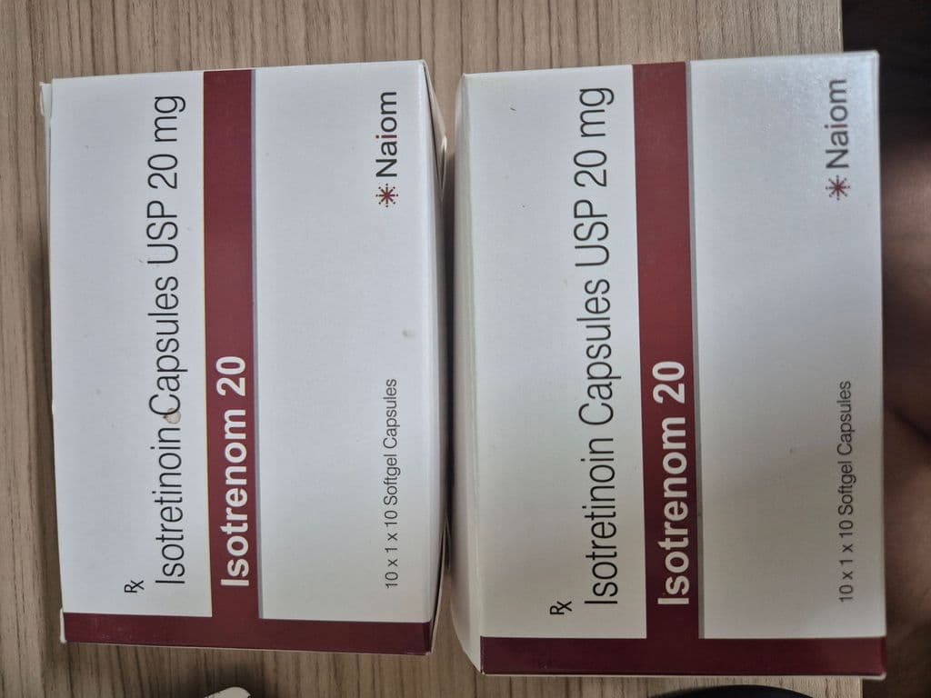 후기 - 이소트레놈 20 (이소트레티논 Isotretinoin 20mg)