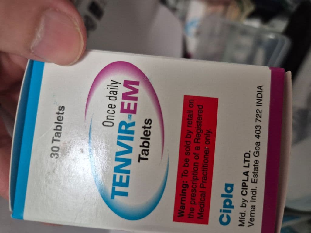 후기 - 텐비르 - EM ( Tenofovir disoproxil fumarate + Emtricitabine 테노포비르 + 엠트리시타빈 300mg 200mg ) - 60정