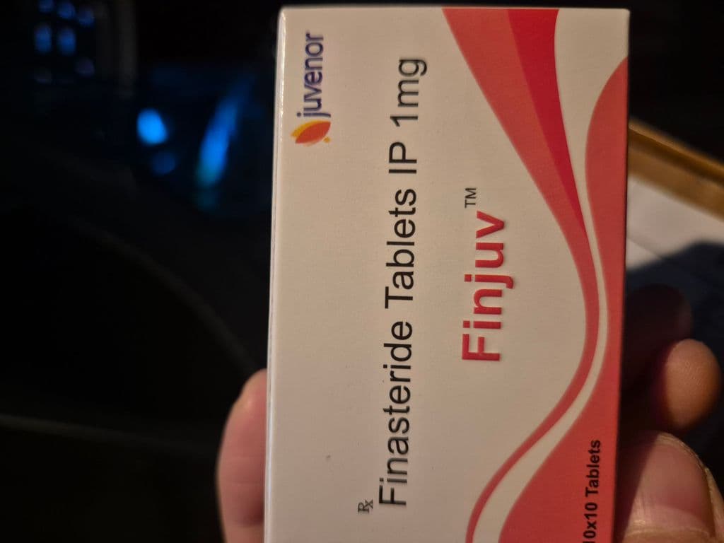 핀주브 (피나스테리드 Finasteride 1mg)*1400정은 지인과 함께 구매*