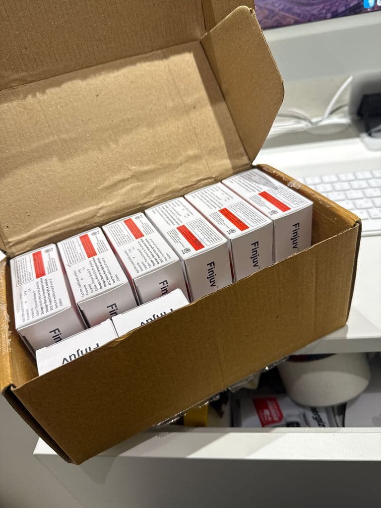 핀주브 (피나스테리드 Finasteride 1mg)*1400정은 지인과 함께 구매*